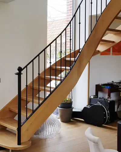 Escalier en bois et metal sur mesure