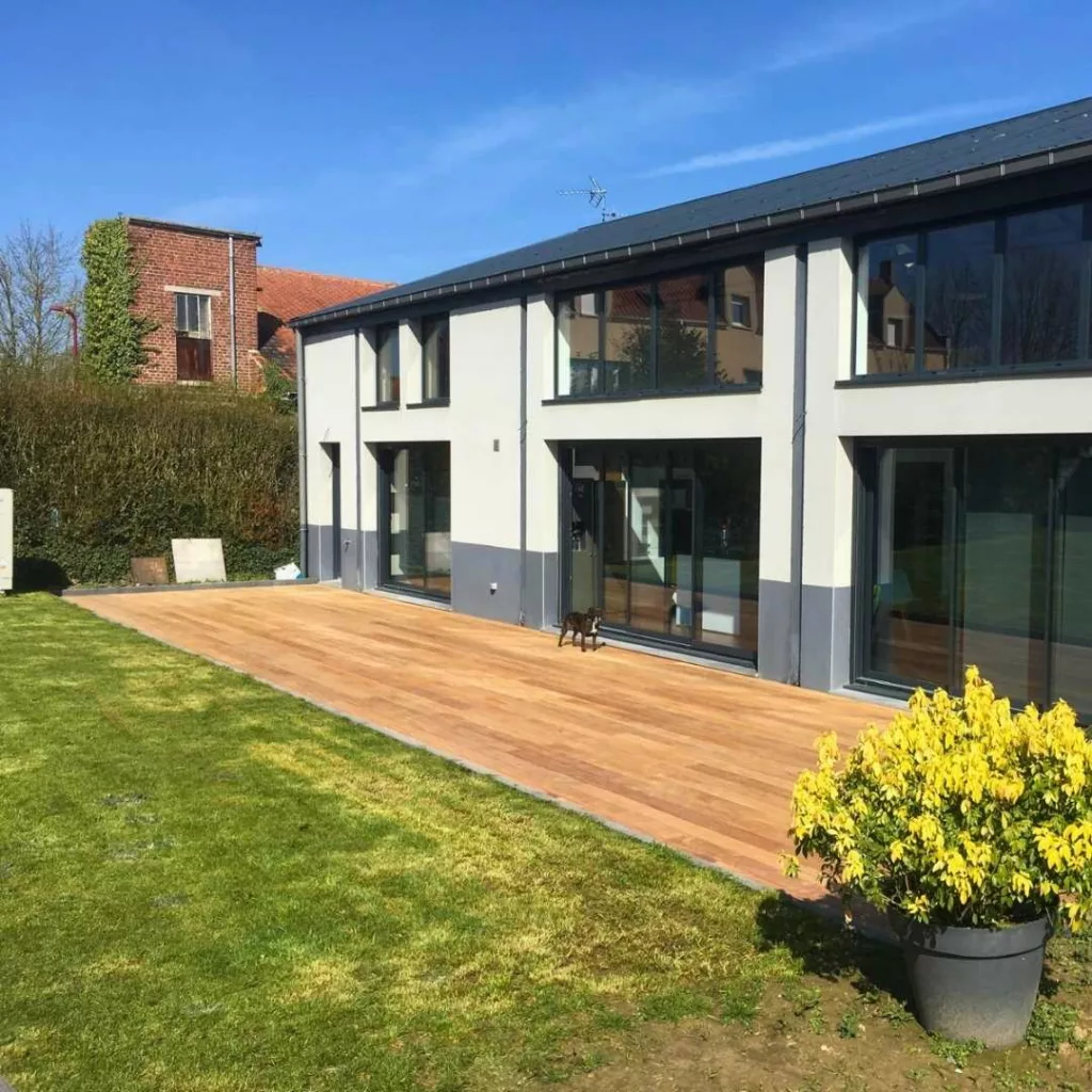 Terrasse en bois réalisée par MCH