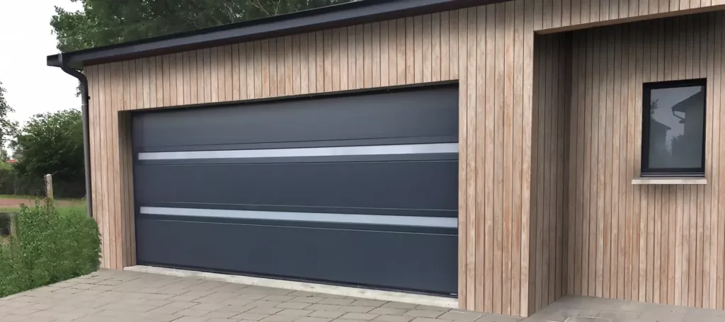 Une porte de garage La Toulousaine